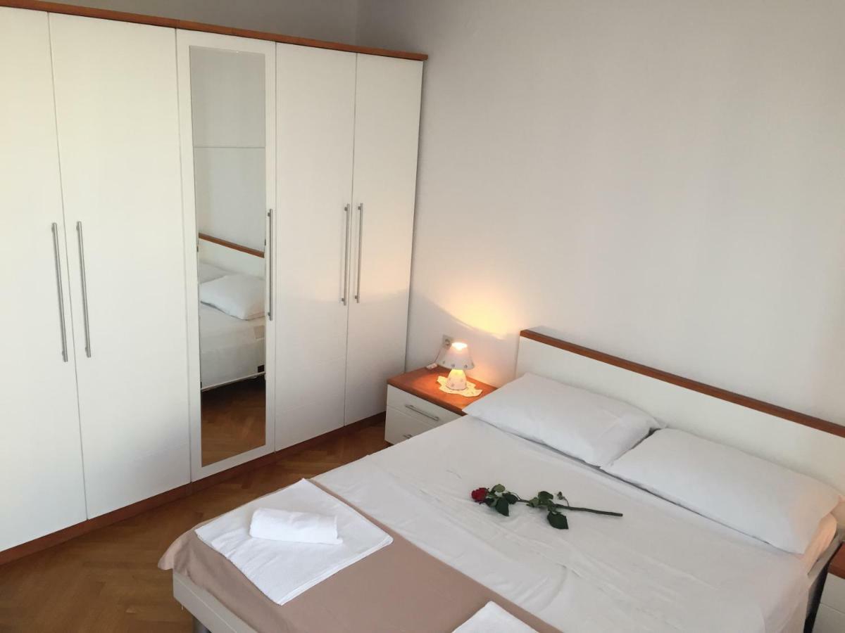 Apartment Trstenik スプリト エクステリア 写真