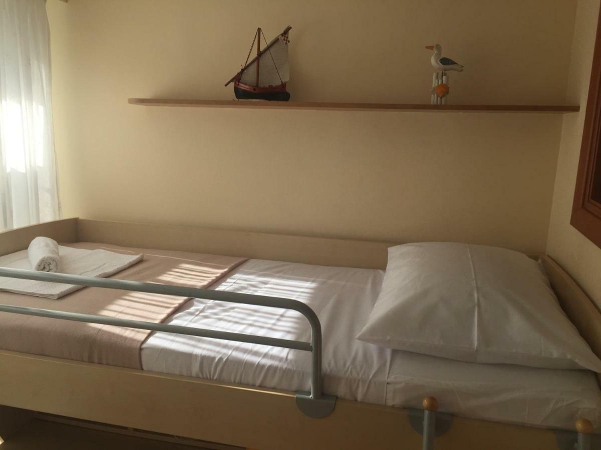 Apartment Trstenik スプリト エクステリア 写真