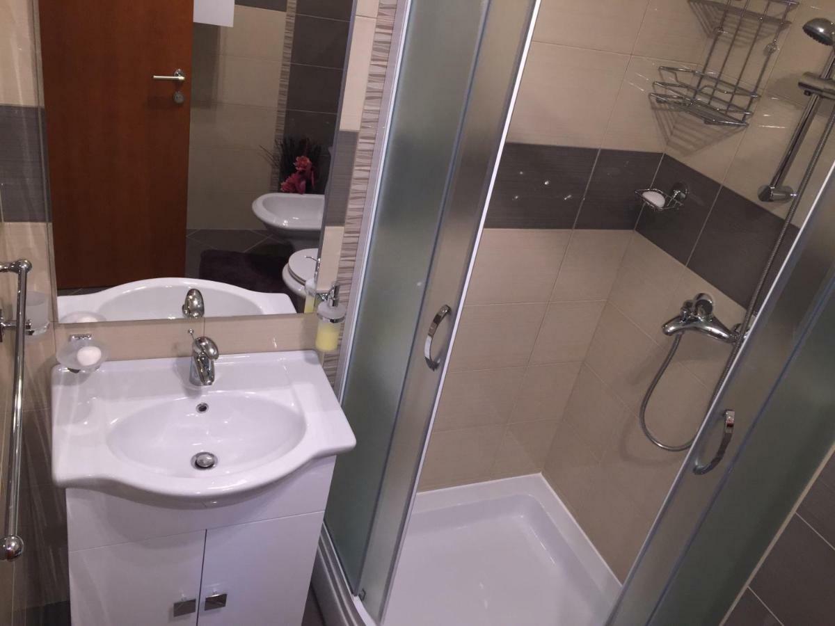Apartment Trstenik スプリト エクステリア 写真