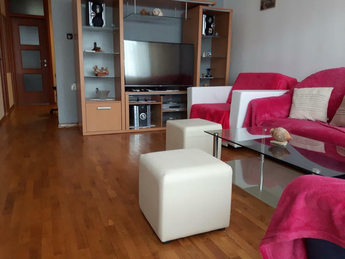 Apartment Trstenik スプリト エクステリア 写真