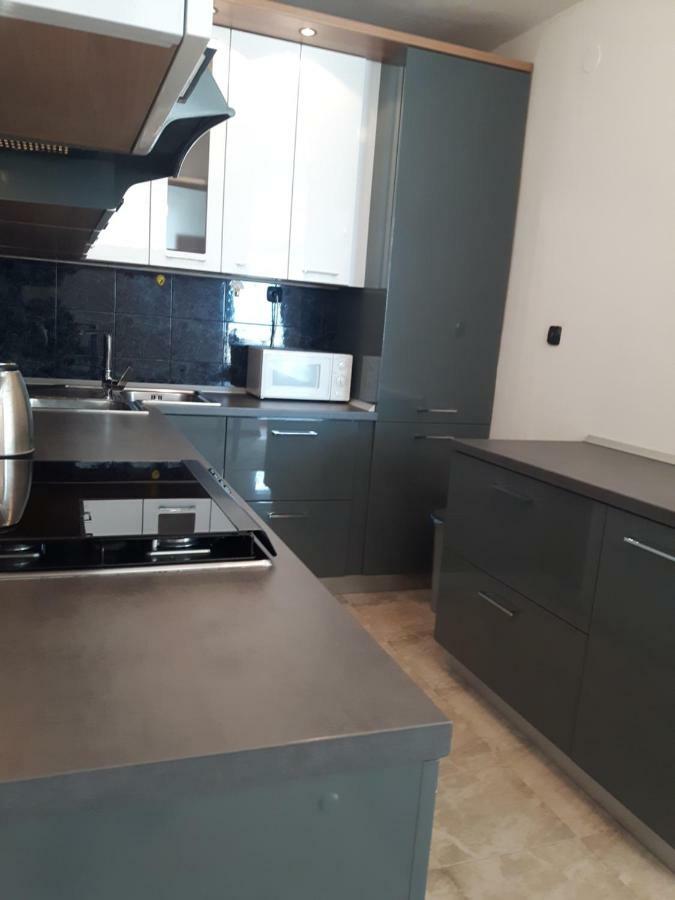 Apartment Trstenik スプリト エクステリア 写真